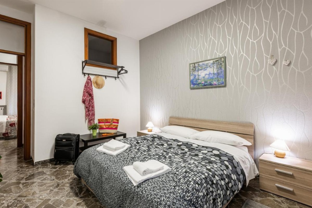 Apartment Grey - Youtown Image 24